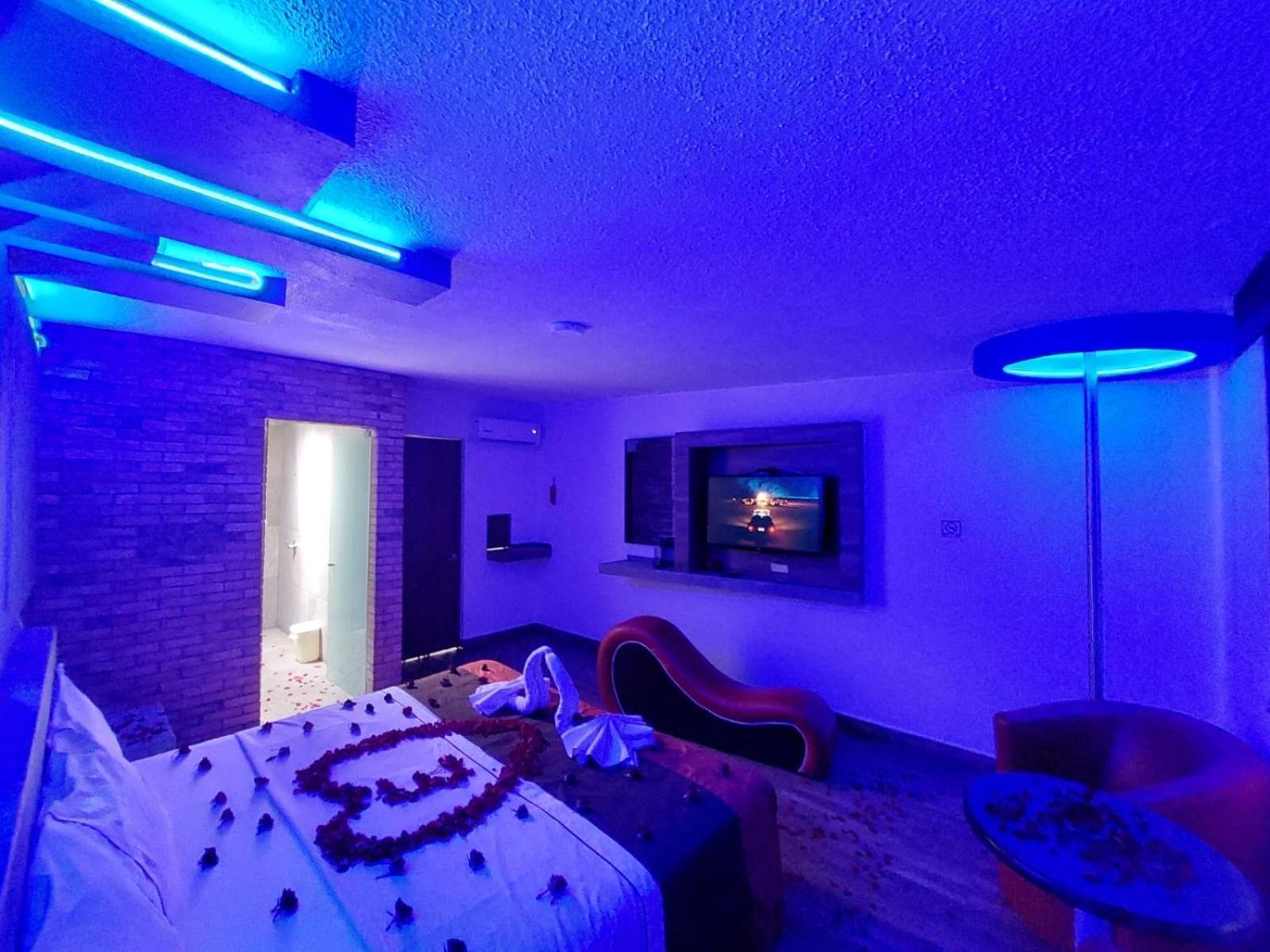Hotel Bataclan 테믹스코 외부 사진